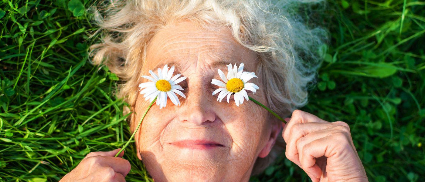 4 Healthy Skincare Habits For Aging